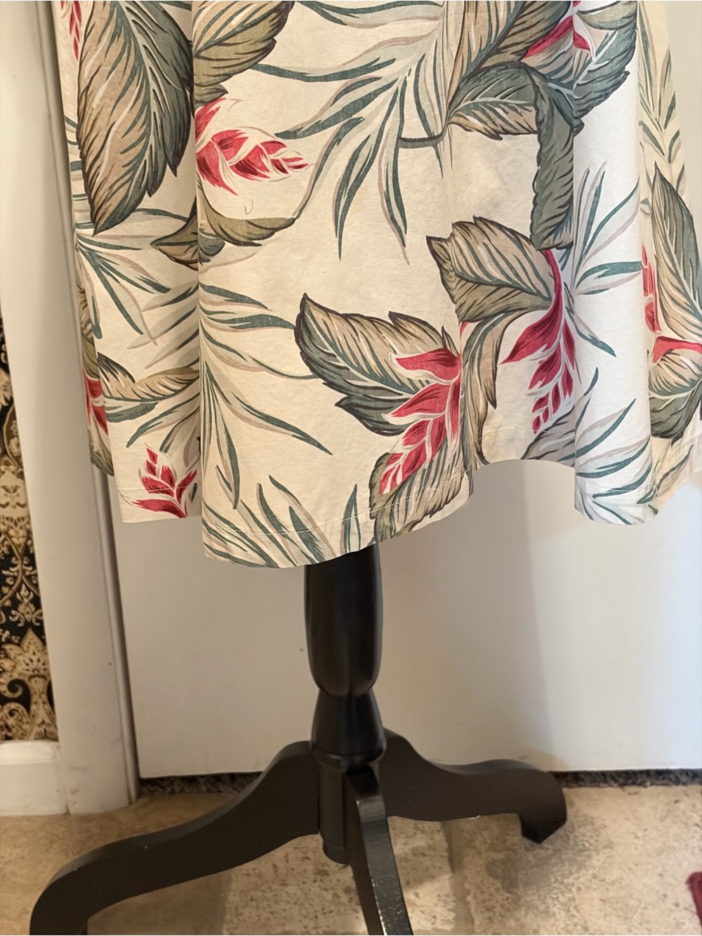 VACATION NIGHTS !Sleeveless Floral A-Line Dress in Cream and Coral 100% Cotton - Picture 7 of 16